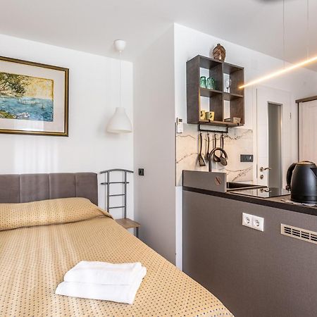 Inn The Center Zagreb Studio Apartment Luaran gambar