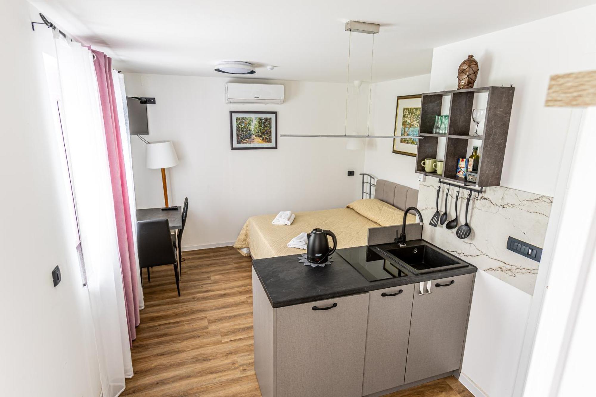 Inn The Center Zagreb Studio Apartment Luaran gambar